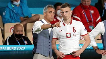 Paulo Sousa i Kacper Kozłowski podczas meczu Polska - Hiszpania na Euro 2020